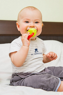 Разноцветный