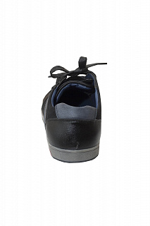 Чёрный Чёрный